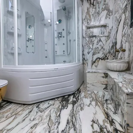 Splendid With Private Pool And Jacuzzi Near In Bodrum Villa *