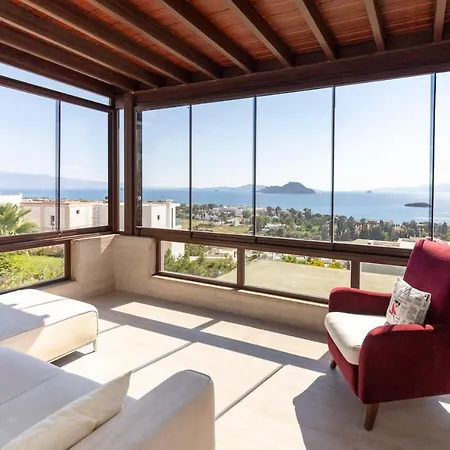Splendid With Private Pool And Jacuzzi Near In Bodrum Turgutreis